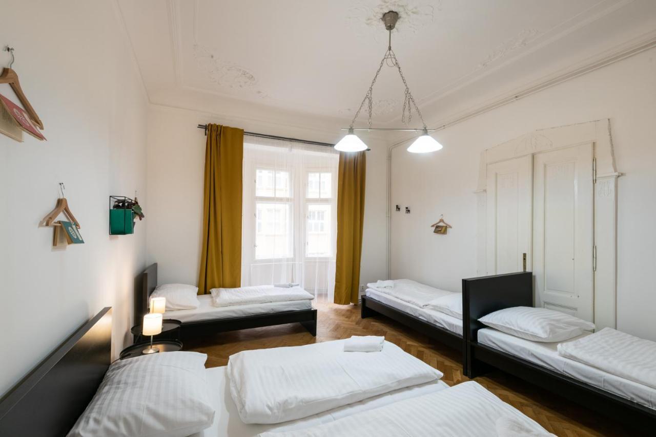 Gorazdova Apartments Прага Екстериор снимка